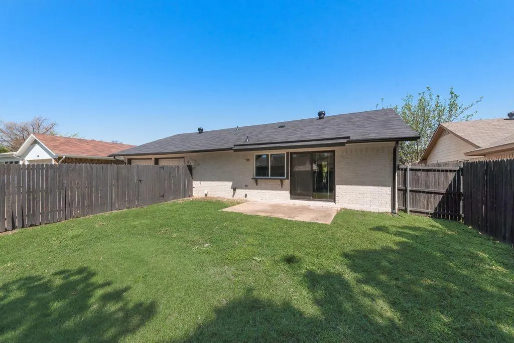 1656 Glenhill Lane