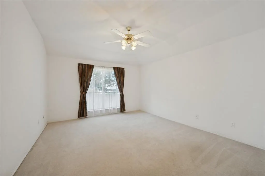 5614 Saddleback Road