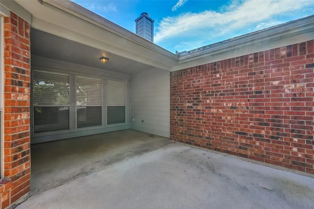 5614 Saddleback Road