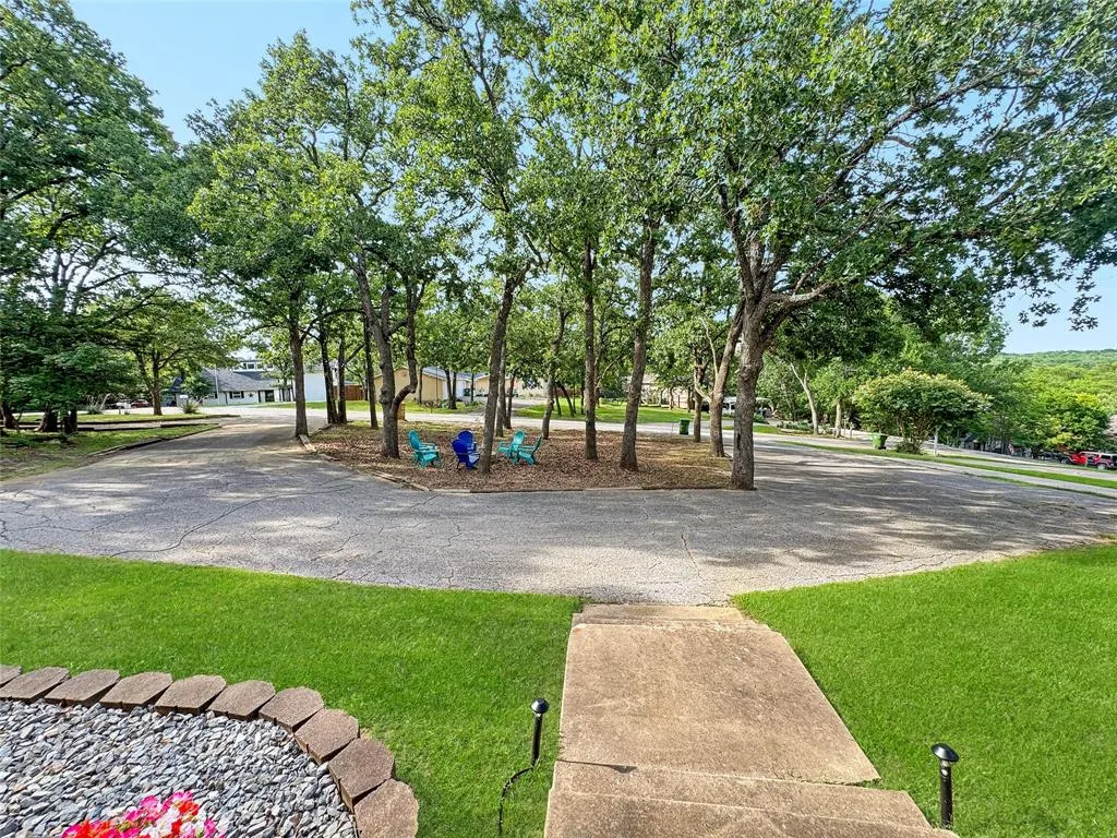 286 Lakewood Lane