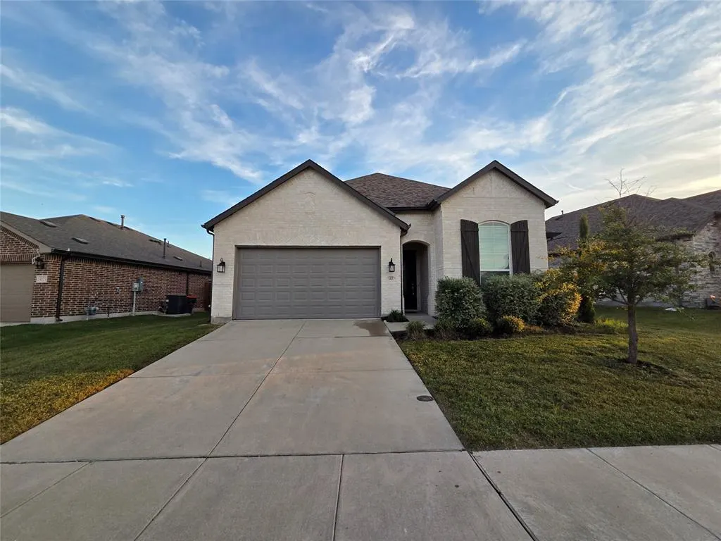 1025 Mapleton Drive
