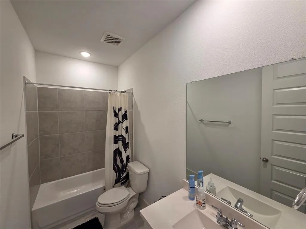 1025 Mapleton Drive