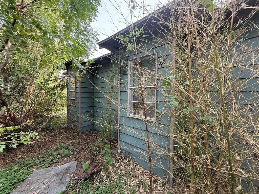 2343 Macon Street