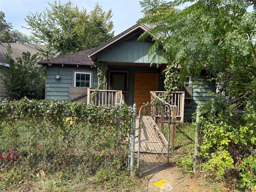2343 Macon Street