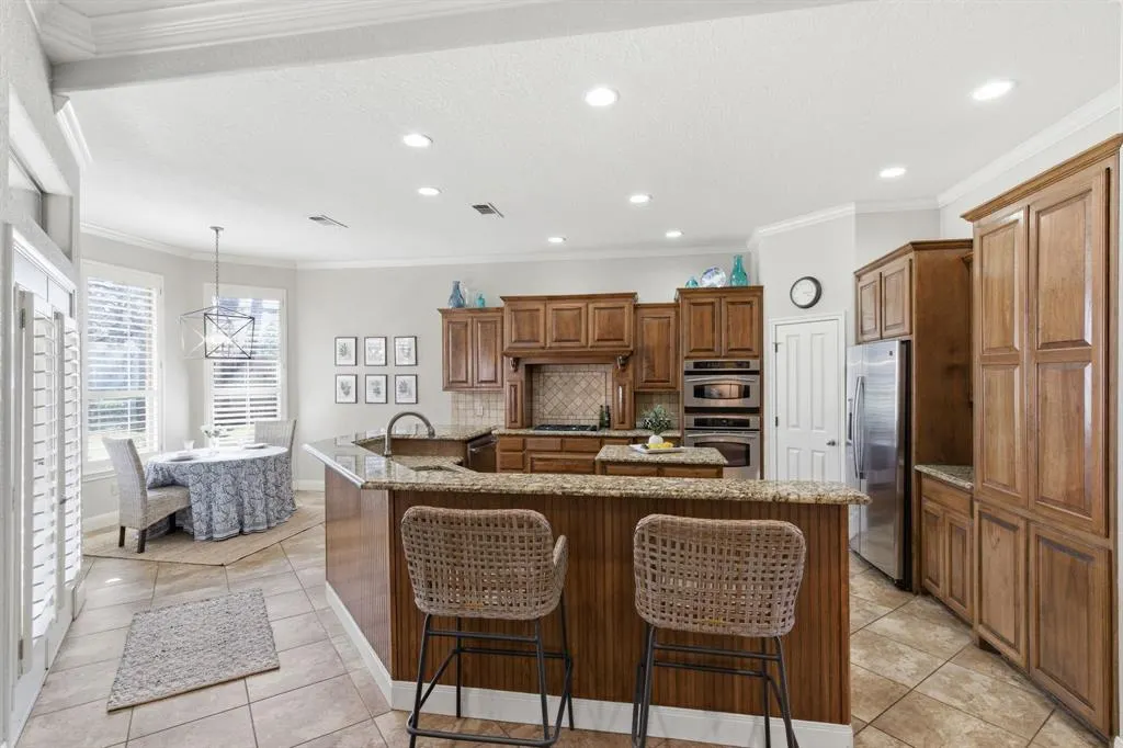 3714 Cove Timber Avenue