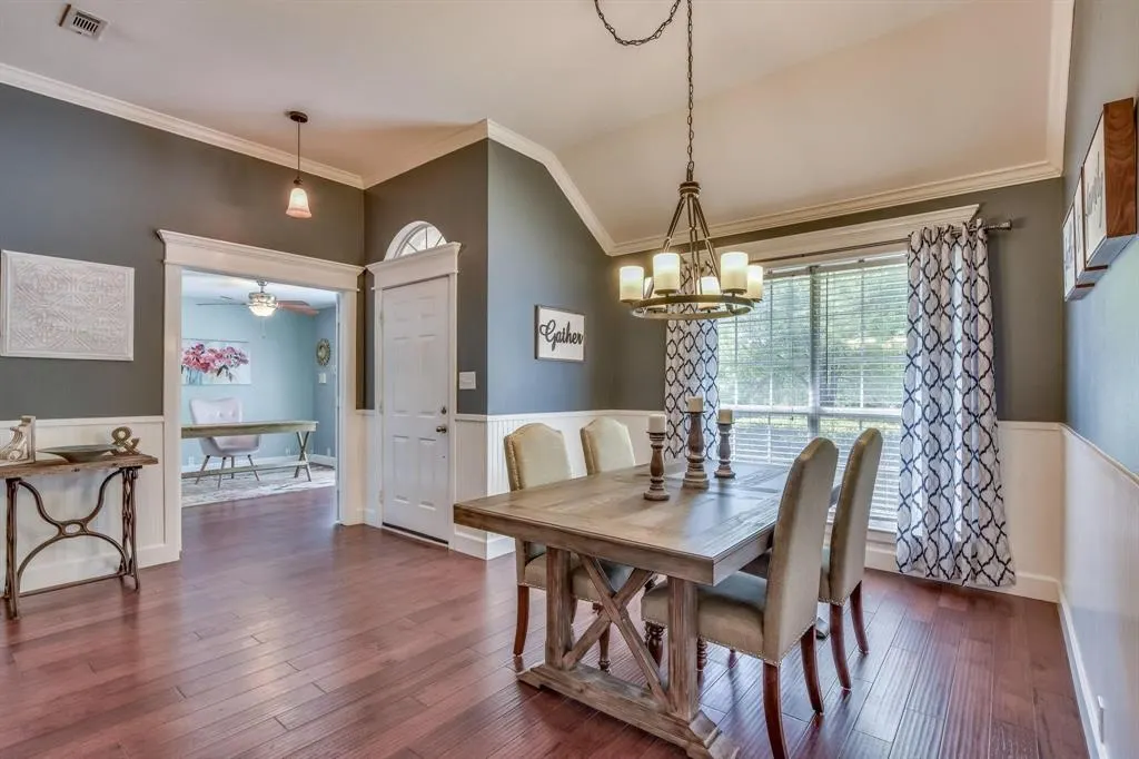 2217 Wren Lane
