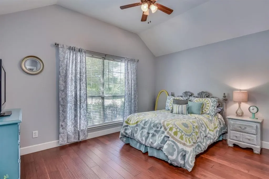 2217 Wren Lane