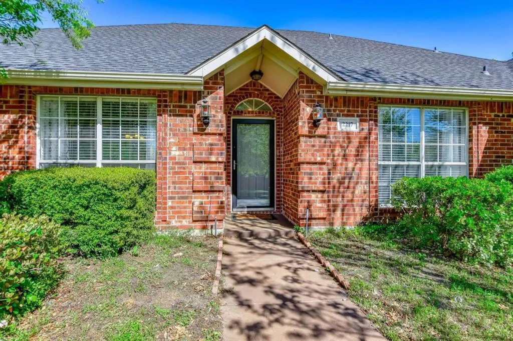 2217 Wren Lane