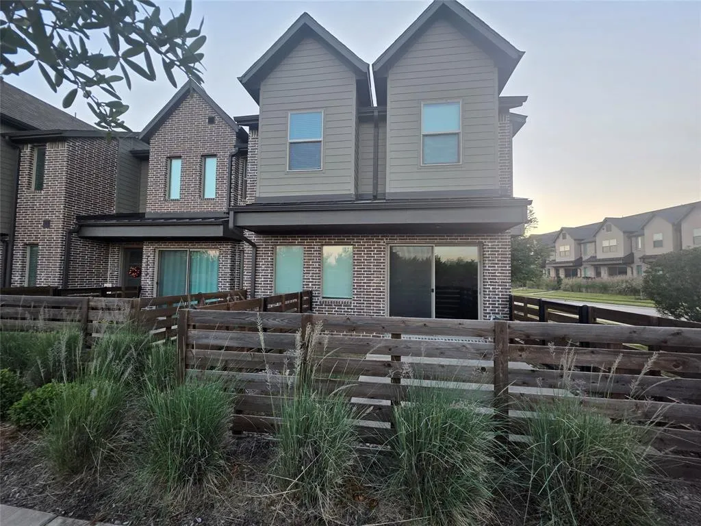 7310 Concha Drive