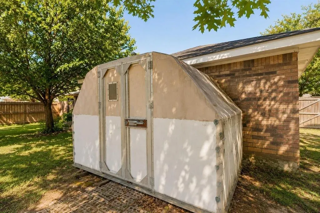 3509 Mistletoe Lane