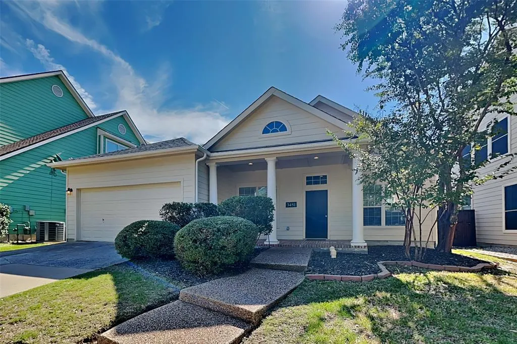 3451 Oakleigh Lane