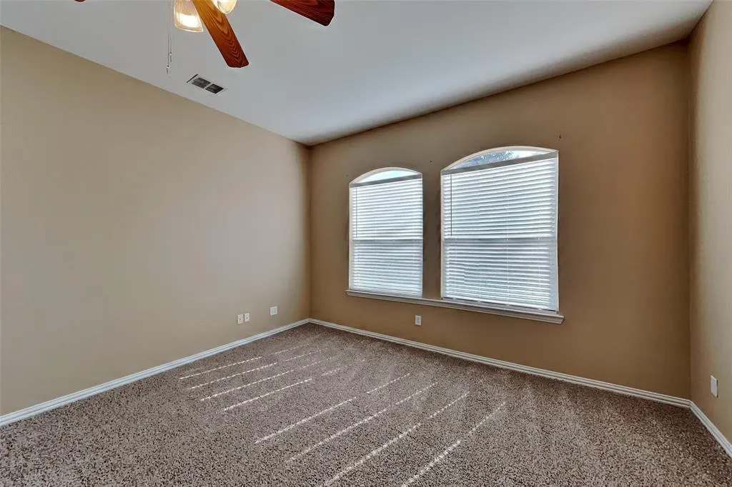 3451 Oakleigh Lane