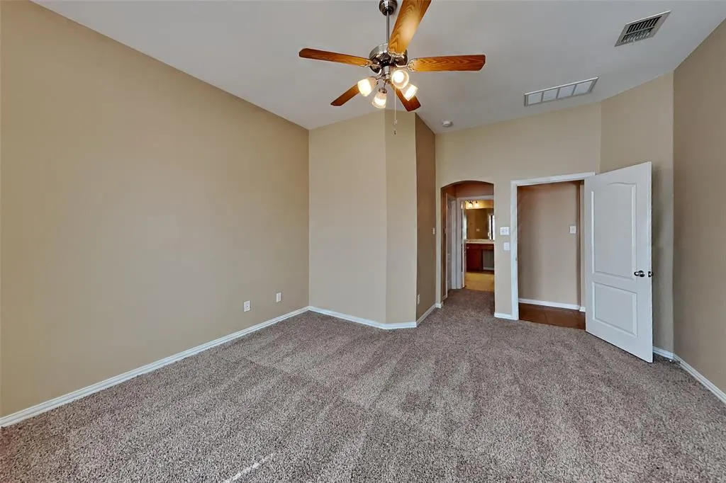 3451 Oakleigh Lane