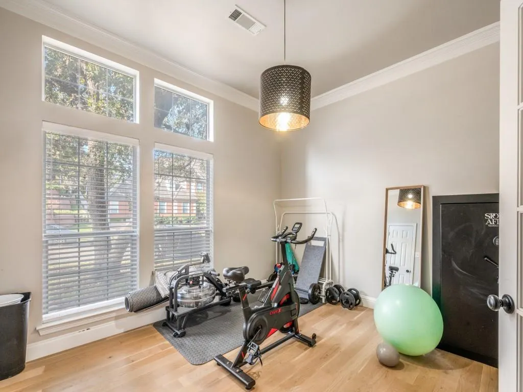 3001 Forestwood Drive