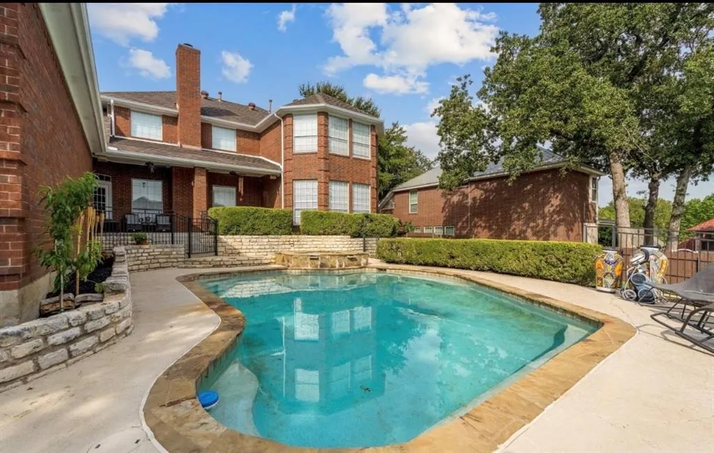 3001 Forestwood Drive