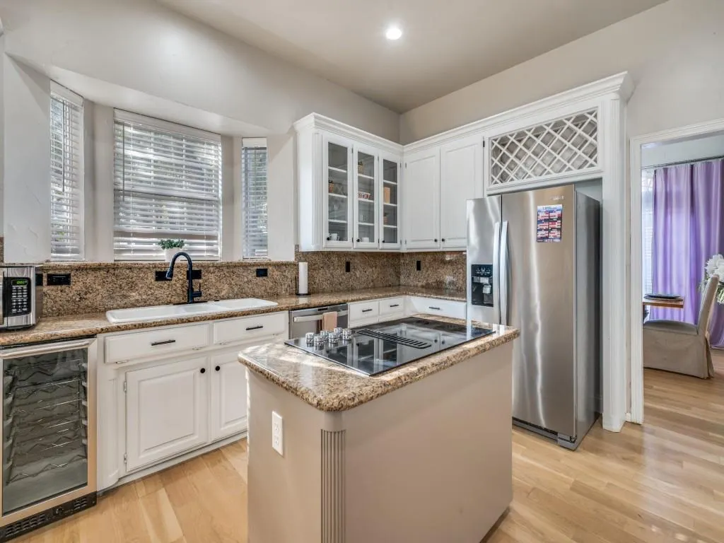 3001 Forestwood Drive