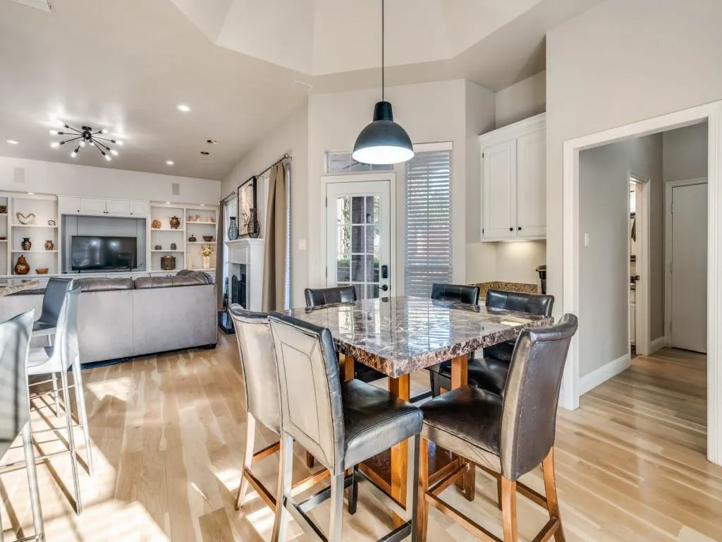 3001 Forestwood Drive