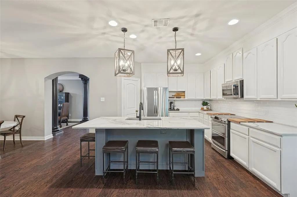 6412 Brownstone Drive