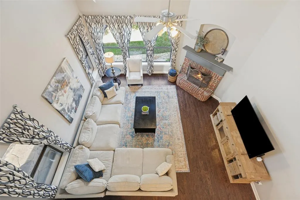 6412 Brownstone Drive
