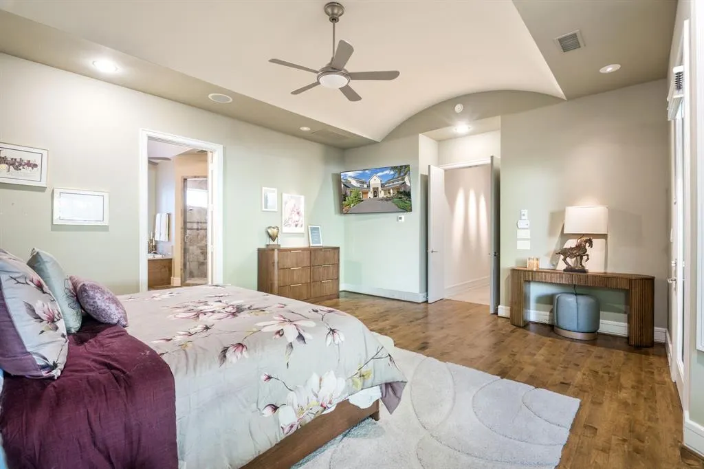 19 Winding Lake Drive
