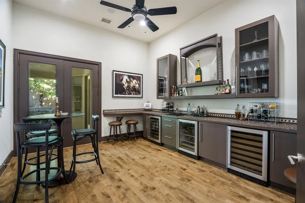19 Winding Lake Drive