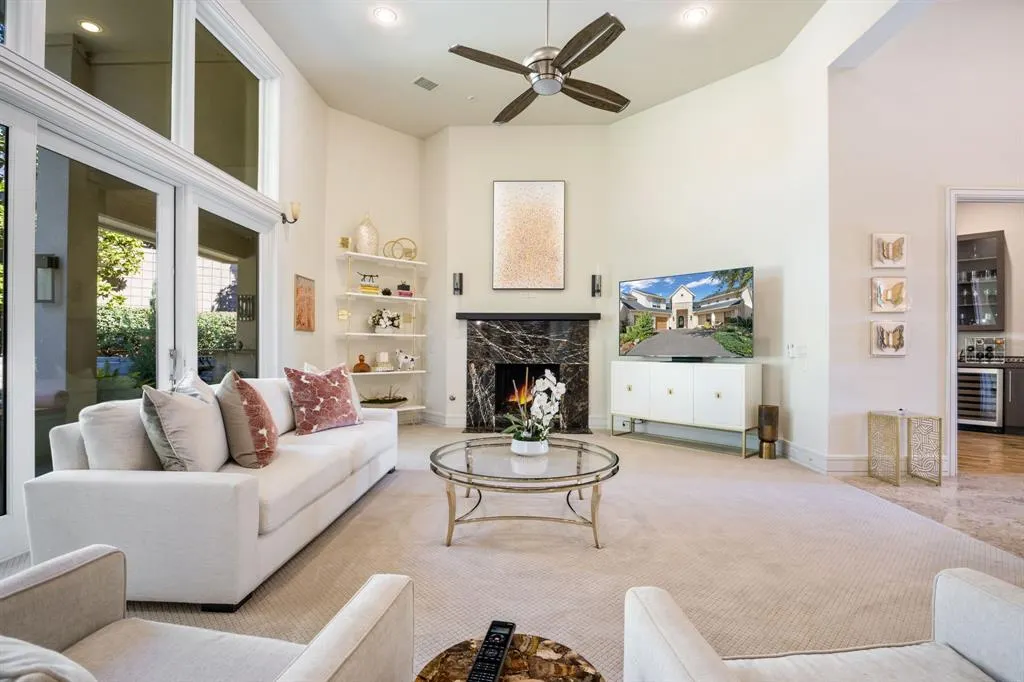 19 Winding Lake Drive