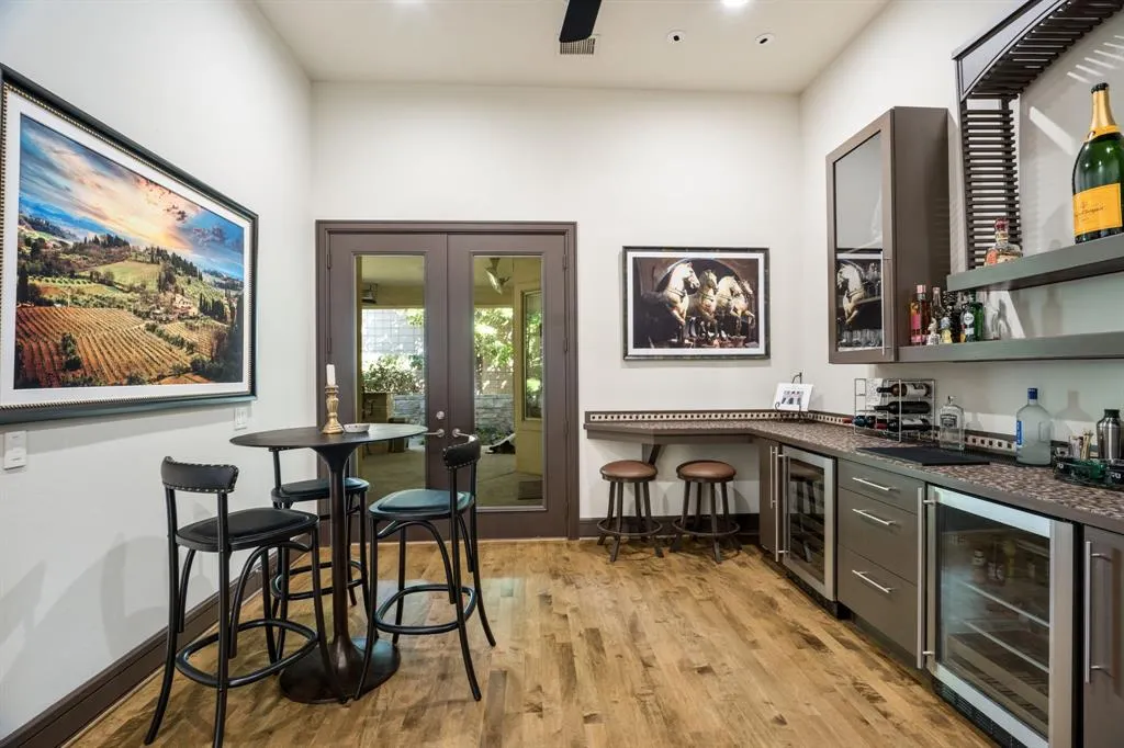 19 Winding Lake Drive
