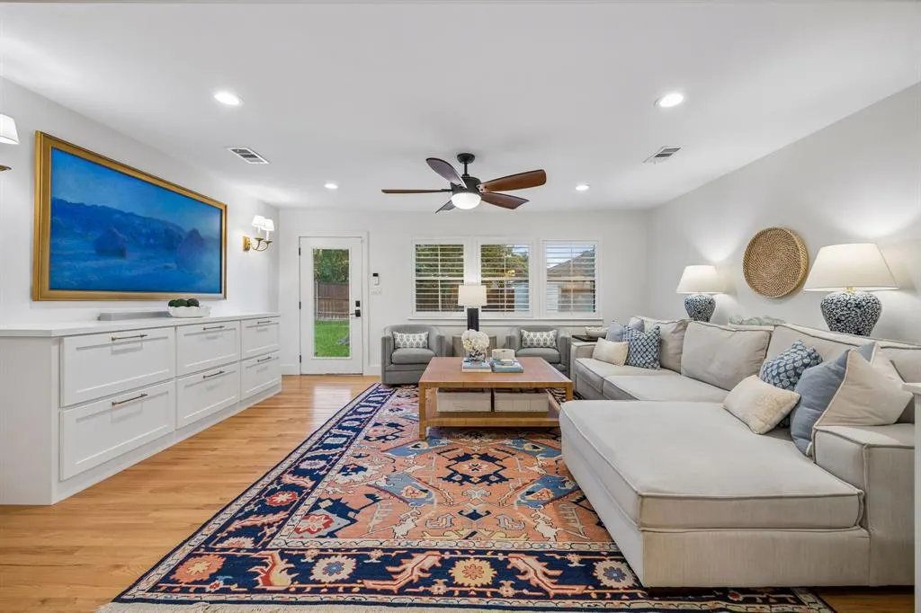 9924 Parkford Drive