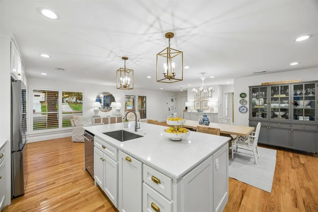 9924 Parkford Drive