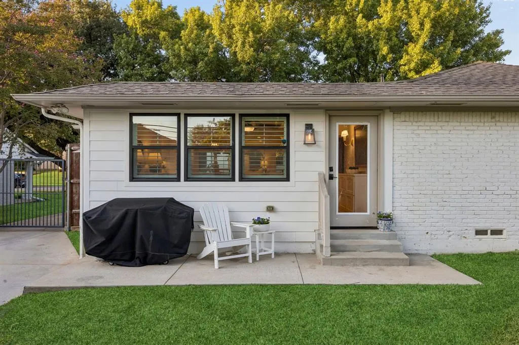 9924 Parkford Drive