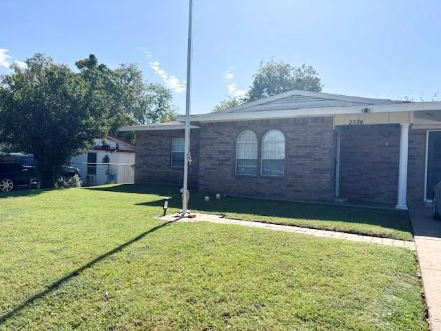 2524 Mountain Lake Road