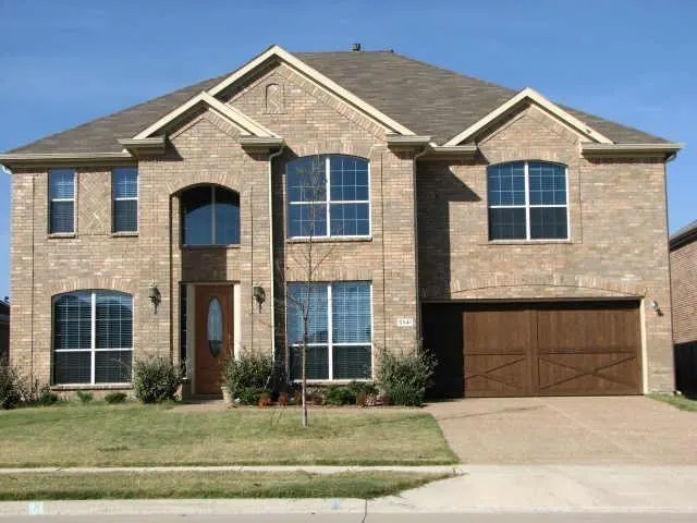 5541 Crimson Oaks Drive