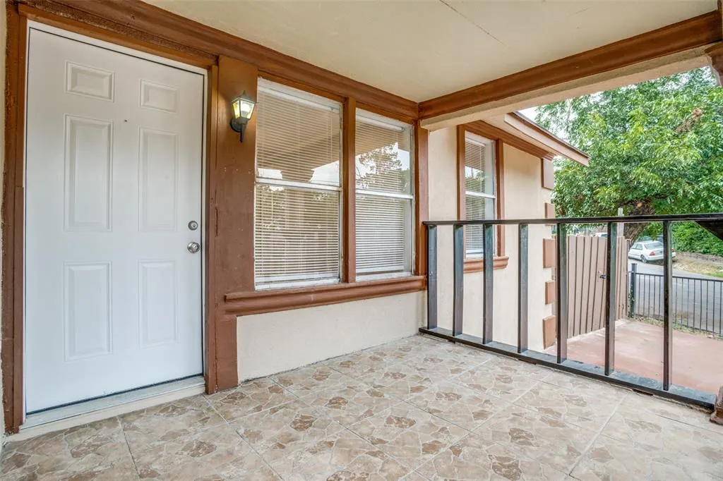 1239 Cedar Haven Avenue