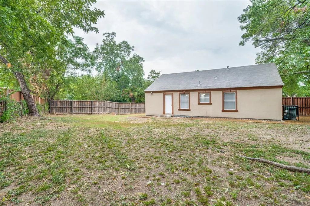 1239 Cedar Haven Avenue