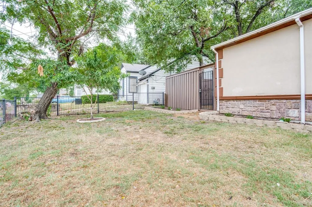 1239 Cedar Haven Avenue