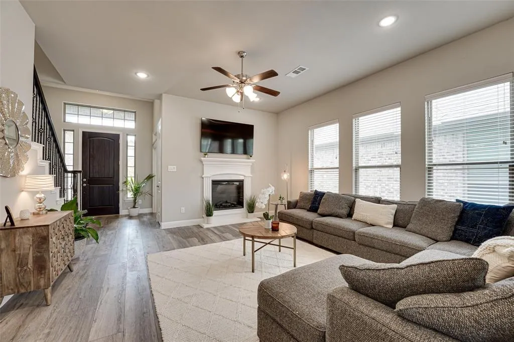 1651 Sonnet Drive