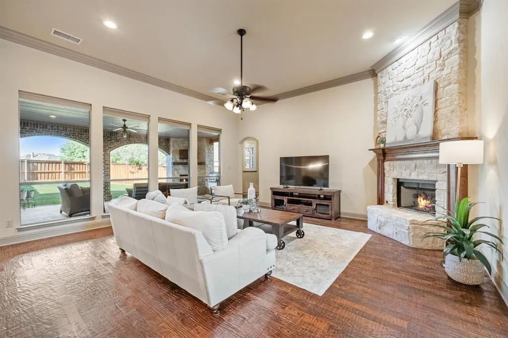 755 Windsong Lane