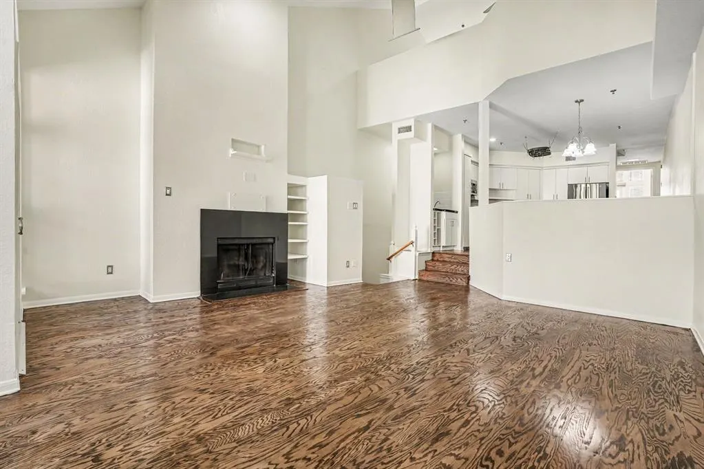 3235 Cole Avenue #45
