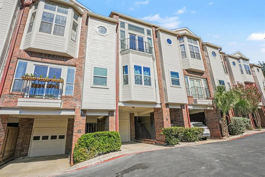 3235 Cole Avenue #45