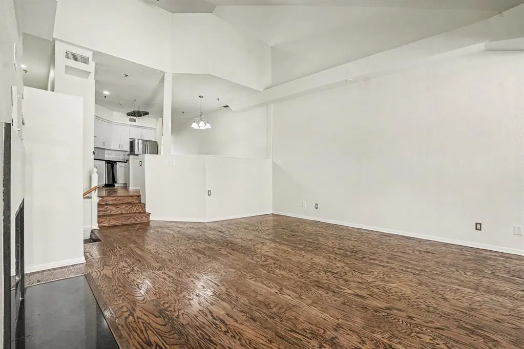 3235 Cole Avenue #45