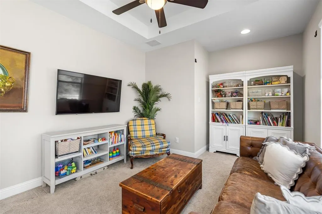 6805 Royal View Drive