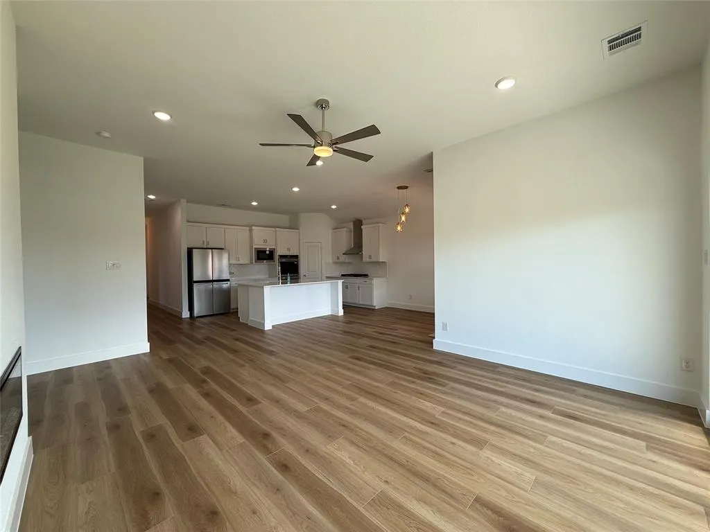 4417 Victory Way