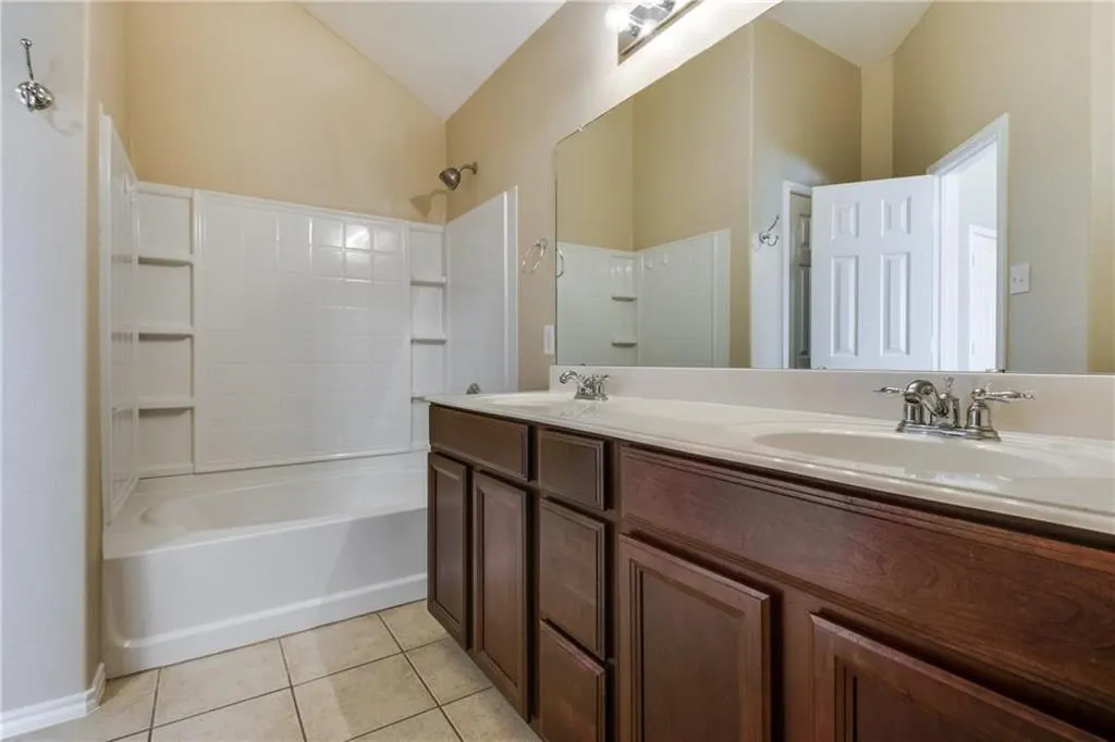 5405 Crimson Oaks Drive