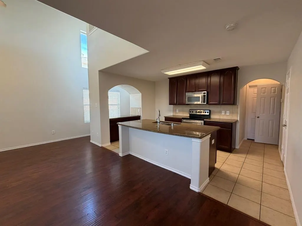 5405 Crimson Oaks Drive