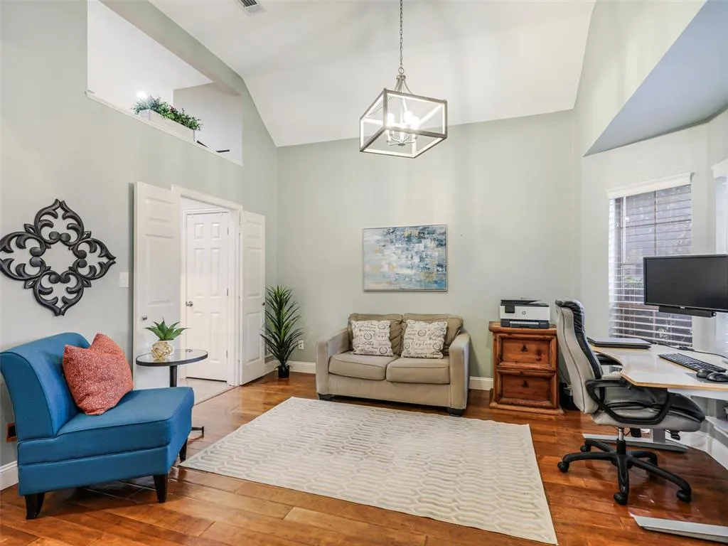 605 Wren Cove