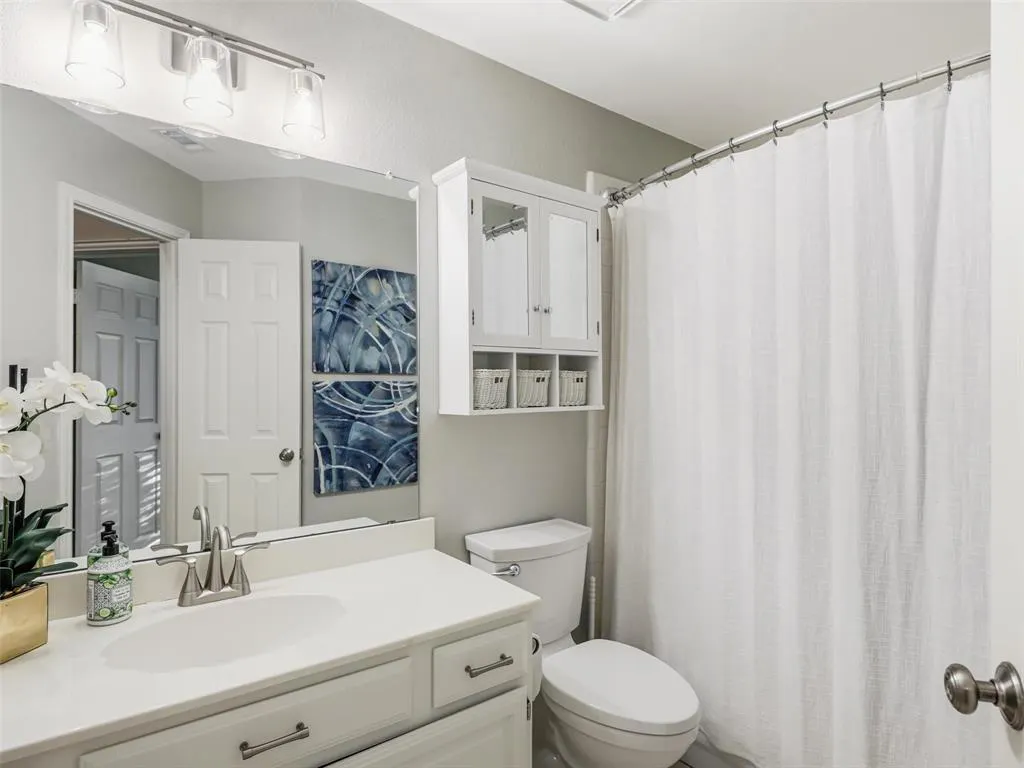 605 Wren Cove