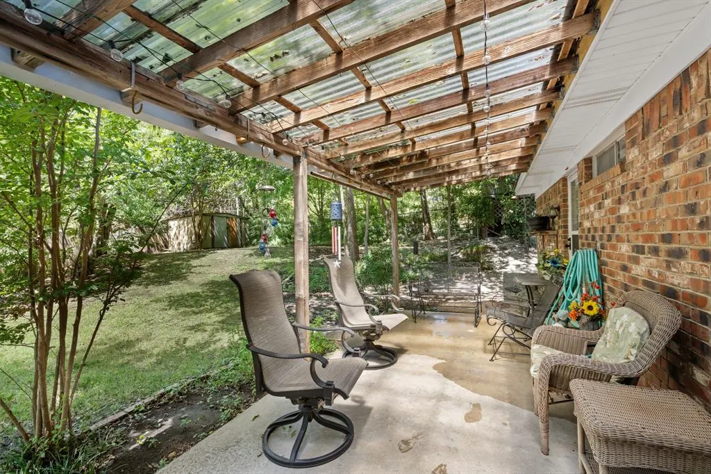 5607 Mona Lane