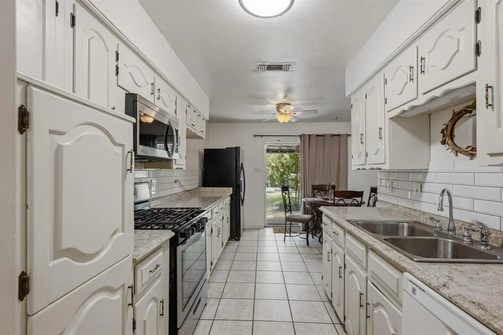5607 Mona Lane