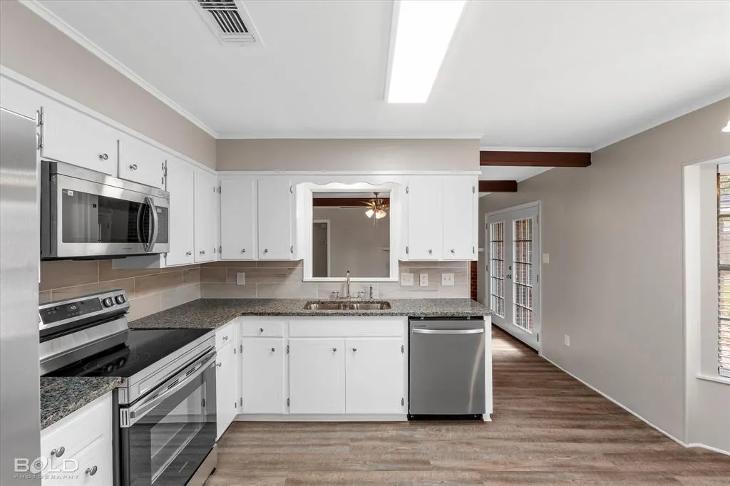 3037 Salem Drive