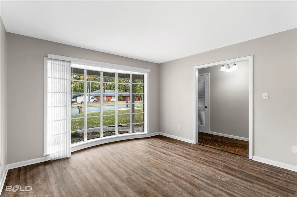 3037 Salem Drive
